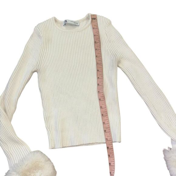 Zara Blogger’s Fave Faux Fur Ribbed White Sweater Womens XS Snow Ski Winter Warm - Picture 7 of 11